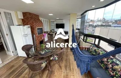 Cobertura à venda com 3 quartos 1 suíte, 245m² em estreito florianópolis