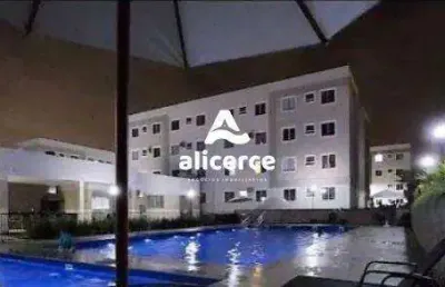 Apartamento de 2 dormitórios com excelente localização na serraria.