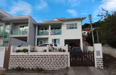 Casa à venda com 3 quartos , 210m² em saco grande florianópolis