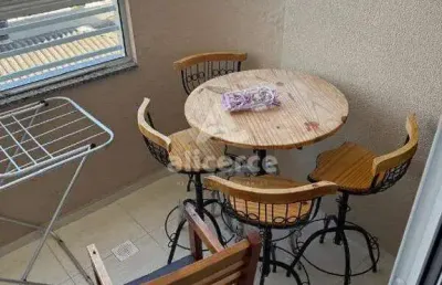 Dá uma olhada nesse incrível apartamento à venda por r$ 749 mil! com 3 dormitórios, sendo 1 suíte, ele já vem totalmente mobiliado, incluindo eletros