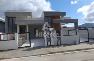 London residence i – casas alto padrão em são josé! - 2 dormitórios com suíte e churrasqueira
