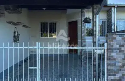 Casa geminada à venda l 3 dormitórios l 1 vaga de garagem – bela vista, palhoça