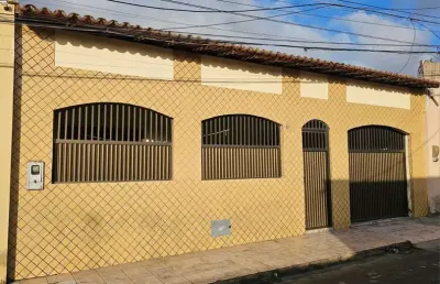 Casa com 4 quartos, excelente localização  cohatrac iii, são luís/ma