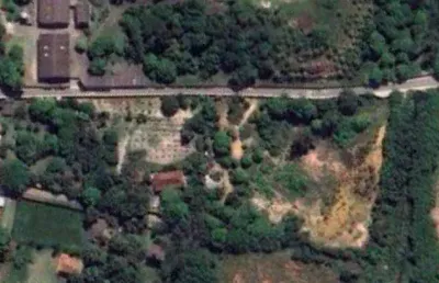 Terreno com 12.000m2, plano, murado e escriturado as magens da rodovia do sol