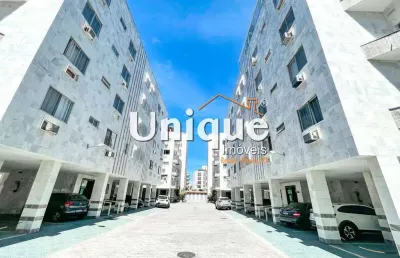 Cobertura a uma quadra da praia do forte, à venda por r$680.000,00.
