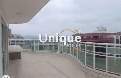 Belíssima cobertura na passagem com vista para o mar!