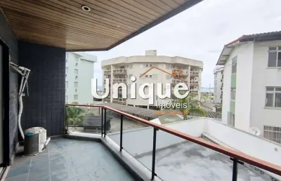 Apartamento, 3 quartos na quadra da praia do forte, à venda por r$ 890 mil.