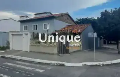 Duas casas e duas lojas bem localizadas no braga por r$ 1.400.000,00