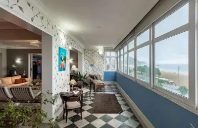 Apartamento de frente para o mar, em copacabana  -  rio de janeiro
