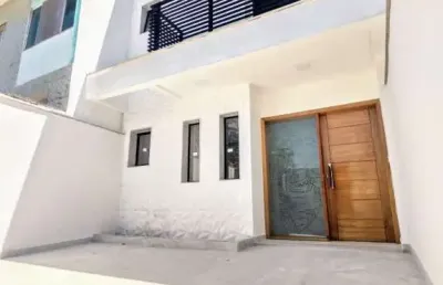 Sobrado alto padrão novo 3 suítes com piscina pertinho da praia...