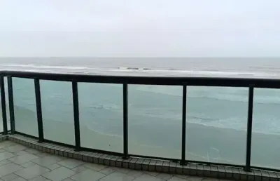 Apartamento 4 dormitórios frente ao mar no centro, mongaguá/sp.