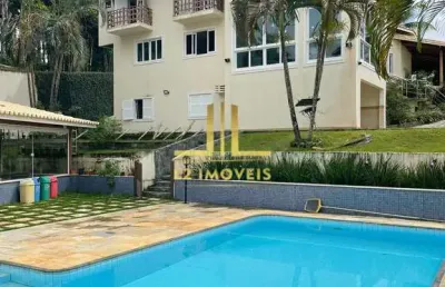Casa de luxo - 6 quartos sendo 2 suítes - jaguaribe