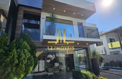 Casa luxuosa - 4 quartos sendo 3 suítes - lauro de freitas