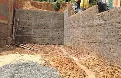 Terreno à venda na Avenida Presidente Costa e Silva, São Pedro, Juiz de Fora