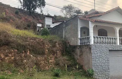 Terreno à venda na Rua José Zappa, Bom Clima, Juiz de Fora