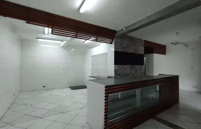 Casa com 4 quartos à venda na Avenida Presidente Costa e Silva, São Pedro, Juiz de Fora