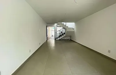 Casa com 3 quartos à venda na Rua Armília Rezende de Almeida, Recanto da Mata, Juiz de Fora