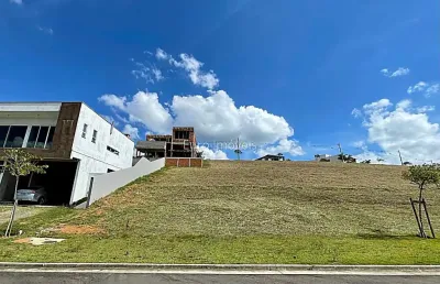 Terreno em condomínio fechado à venda na Rua Ibirité (Fase 1), Alphaville, Juiz de Fora