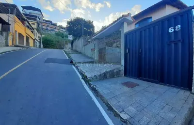 Casa com 3 quartos à venda na Rua Manoel de Castro Lessa, Eldorado, Juiz de Fora