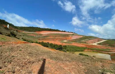Terreno em condomínio fechado à venda na Rua Professor Virgílio Pereira da Silva, Vina Del Mar, Juiz de Fora