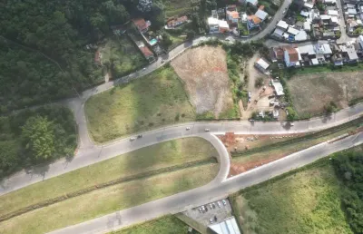 Terreno à venda na Rua José Kirchmaier, São Pedro, Juiz de Fora