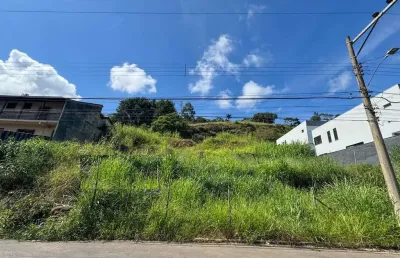 Terreno à venda no Parque Jardim da Serra, Juiz de Fora 