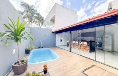Casa com 3 quartos à venda na Rua das Ametistas, Marilândia, Juiz de Fora