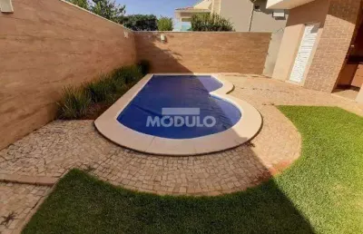 Casa mobiliada em condomínio fechado no bairro jardim barcelona com 3 suítes