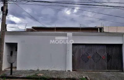 Casa residencial para locação no bairro cidade jardim