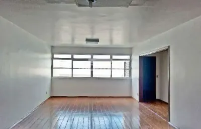 Apartamento com 4 quartos para alugar na Rua Eduardo Marquez, --, Osvaldo Rezende, Uberlândia