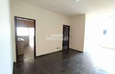 Apartamento com 3 quartos para alugar na Avenida João Pessoa, --, Martins, Uberlândia
