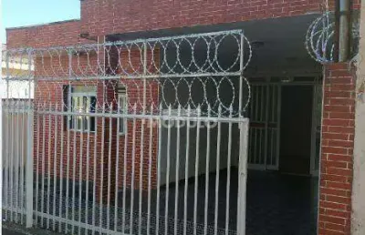 Casa residencial para locação no bairro osvaldo rezende com 3 quartos