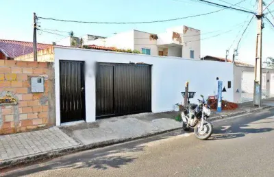 Casa residencial à venda, 2 quartos, 2 suítes, 3 vagas, jardim holanda - uberlândia/mg