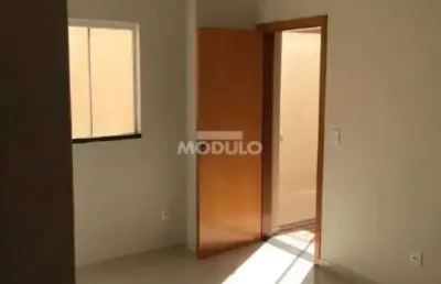 Apartamento à venda, 2 quartos, 1 vaga, lagoinha - uberlândia/mg
