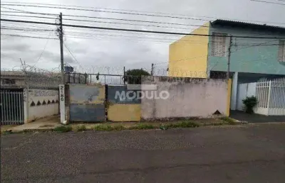 Terreno comercial para alugar na Avenida Estrêla do Sul, --, Martins, Uberlândia