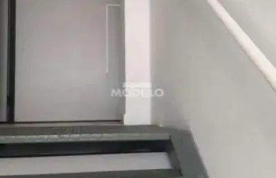 Barracão comercial para locação no centro da cidade.