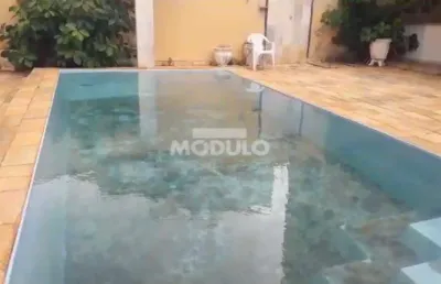 Casa com 4 quartos à venda na Rua da Carioca, --, Patrimônio, Uberlândia