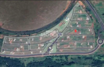 Terreno à venda na Avenida Floriano Peixoto, --, Granja Marileusa, Uberlândia