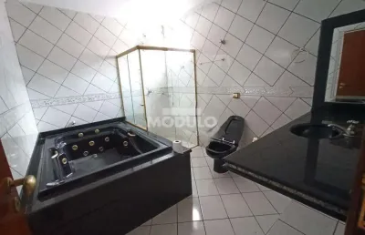 Casa residencial para locação bairro jardim karaiba com 3 quartos