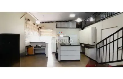 Ponto comercial para alugar na Rua Cruzeiro dos Peixotos, --, Centro, Uberlândia