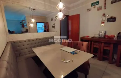 Apartamento com 3 quartos à venda na Rua Timbiras, --, Saraiva, Uberlândia