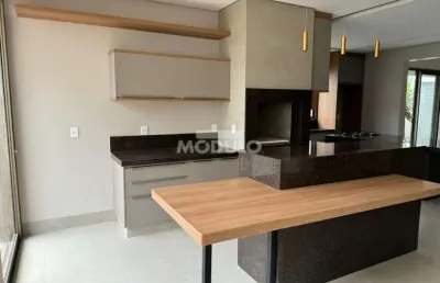 Casa residencial em condomínio para locação bairro granja marileusa.