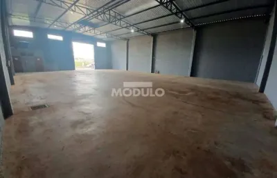 Barracão / Galpão / Depósito para alugar na Rua Whashington, --, Novo Mundo, Uberlândia