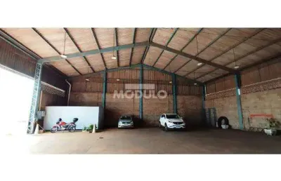 Barracão comercial para locação bairro marta helena