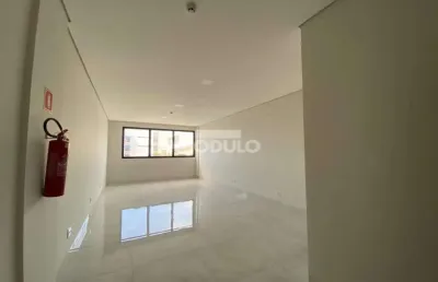 Sala comercial para alugar na Avenida Cesário Alvim, --, Brasil, Uberlândia