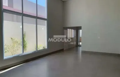 Casa residencial à venda, 4 quartos, 4 suítes, 2 vagas, novo mundo - uberlândia/mg