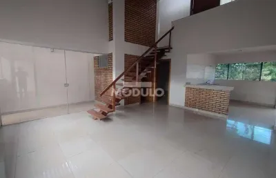 Casa residencial para locação bairro jardim karaiba com 2 quartos