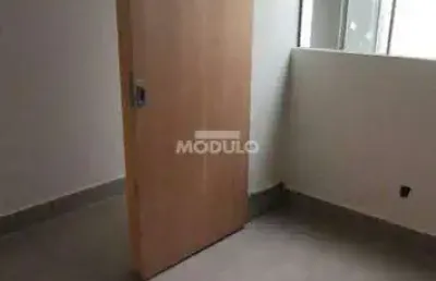 Casa com 3 quartos à venda na Rua Abelardo Penna, --, Parque das Laranjeiras, Uberlândia