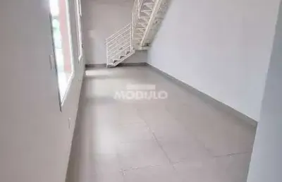 Ponto comercial para alugar na Avenida Floriano Peixoto, --, Centro, Uberlândia