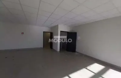 Sala comercial para alugar na Rua Aruá, --, Jardim Karaíba, Uberlândia